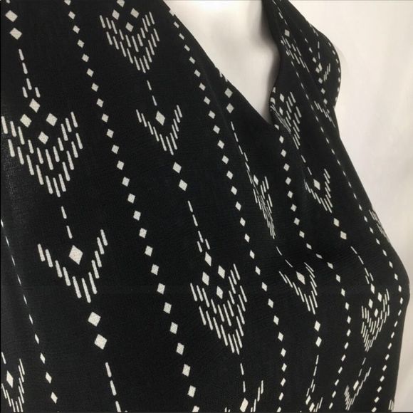 ASOS GOLDIE | Dream Team Shift Dress Aztek | Medium - Picture 7 of 12